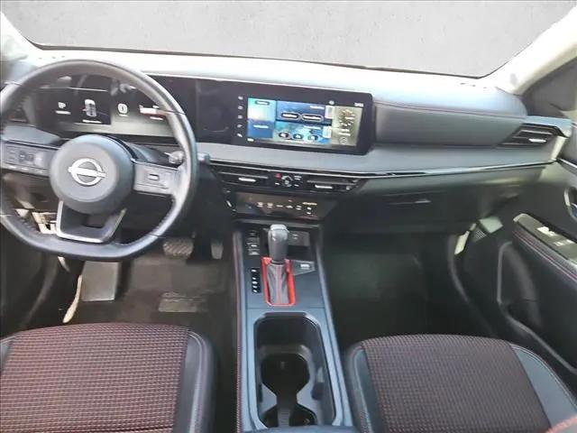 2025 Nissan Kicks SR FWD