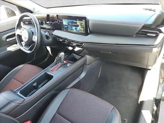 2025 Nissan Kicks SR FWD