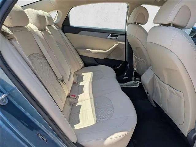 2017 Hyundai Sonata SE