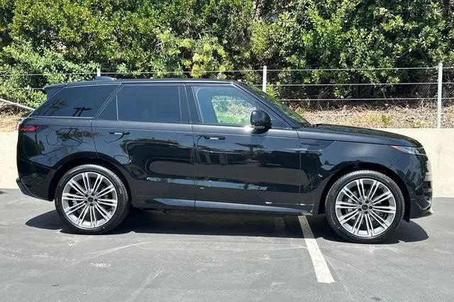 2026 Land Rover Range Rover Sport P460e Dynamic SE