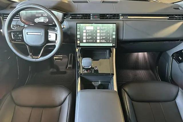 2026 Land Rover Range Rover Sport P460e Dynamic SE