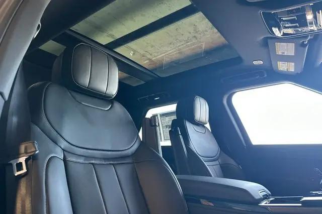 2026 Land Rover Range Rover Sport P460e Dynamic SE