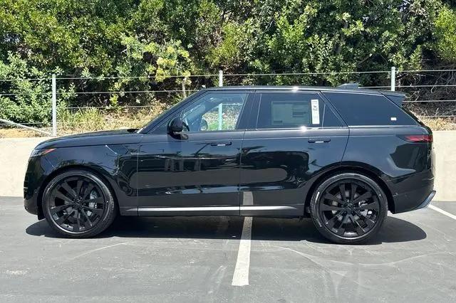 2026 Land Rover Range Rover Sport P360 SE