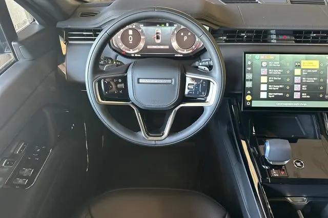 2026 Land Rover Range Rover Sport P360 SE
