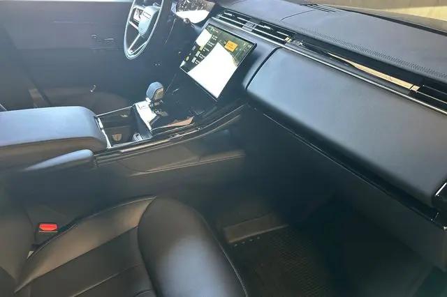 2026 Land Rover Range Rover Sport P360 SE
