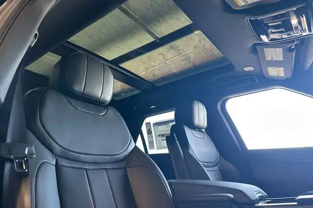 2026 Land Rover Range Rover Sport P360 SE