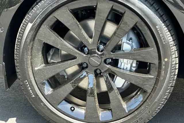 2026 Land Rover Range Rover Sport P360 SE