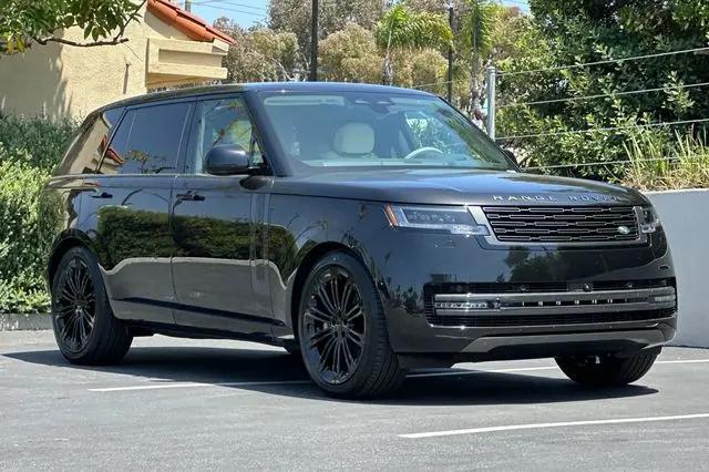 2026 Land Rover Range Rover P530 SE 7 Seat