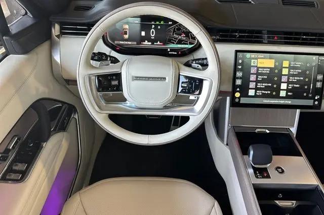 2026 Land Rover Range Rover P530 SE 7 Seat
