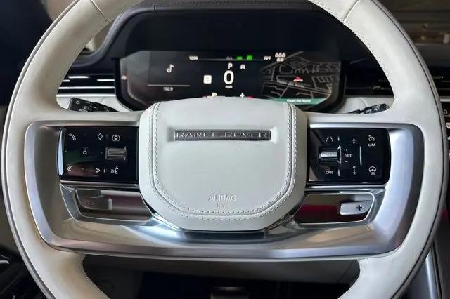 2026 Land Rover Range Rover P530 SE 7 Seat