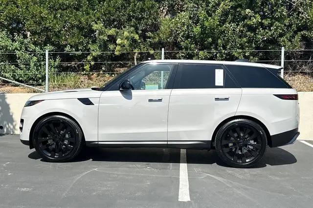 2026 Land Rover Range Rover Sport P360 SE