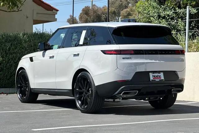 2026 Land Rover Range Rover Sport P360 SE