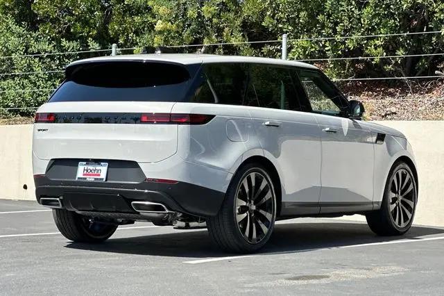 2026 Land Rover Range Rover Sport P360 SE