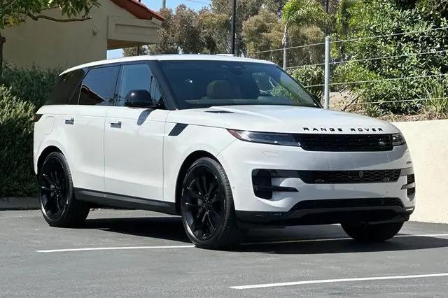2026 Land Rover Range Rover Sport P360 SE