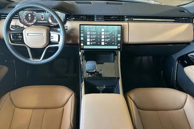 2026 Land Rover Range Rover Sport P360 SE