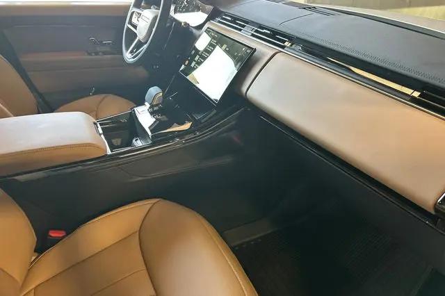 2026 Land Rover Range Rover Sport P360 SE
