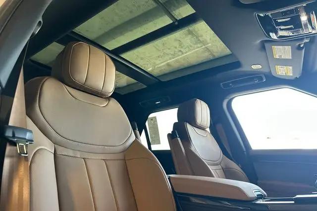 2026 Land Rover Range Rover Sport P360 SE