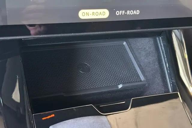 2026 Land Rover Range Rover Sport P360 SE