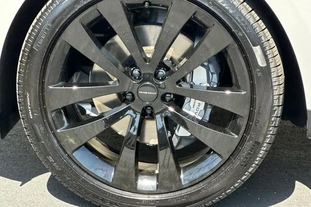2026 Land Rover Range Rover Sport P360 SE