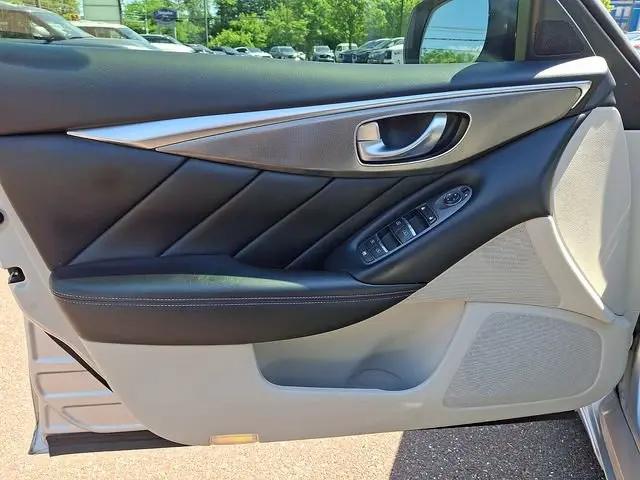 2017 INFINITI Q50 3.0t Signature Edition