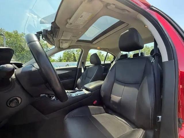 2023 INFINITI Q50 LUXE AWD