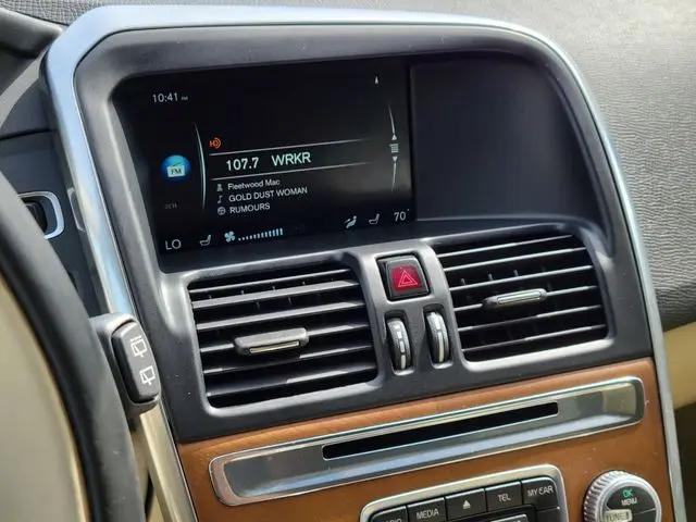 2016 Volvo XC60 T5 Platinum