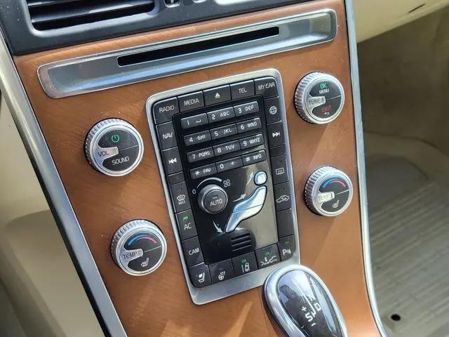 2016 Volvo XC60 T5 Platinum