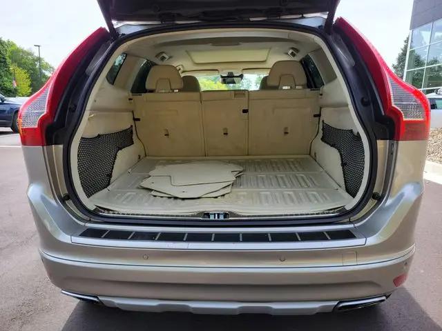 2016 Volvo XC60 T5 Platinum