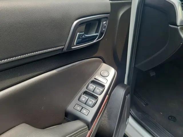 2020 GMC Yukon 4WD SLE