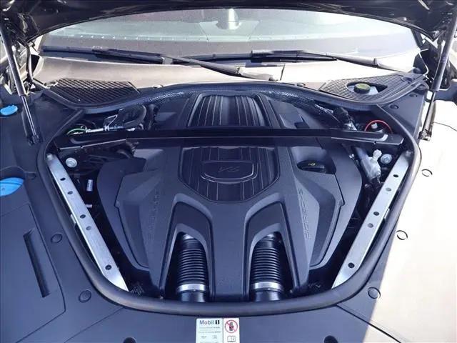 2023 Porsche Panamera Platinum Edition