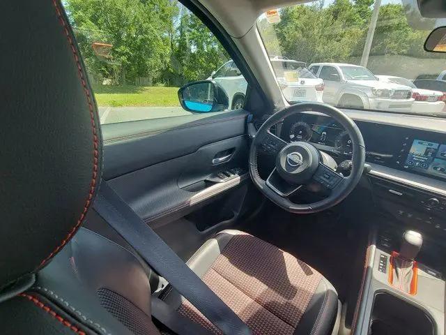 2025 Nissan Kicks SR FWD