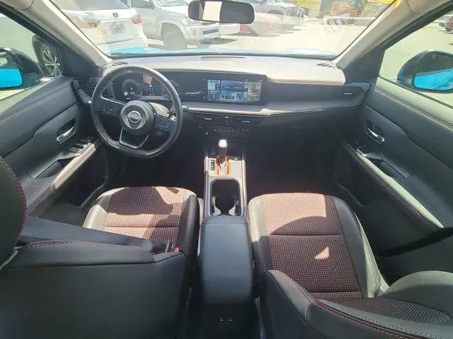 2025 Nissan Kicks SR FWD