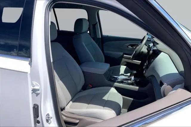 2020 Chevrolet Traverse AWD LT Cloth