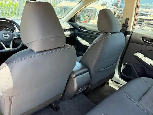 2025 Nissan Altima SV FWD