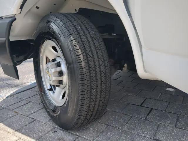 2025 Chevrolet Express Cargo Van RWD 2500 Regular Wheelbase WT