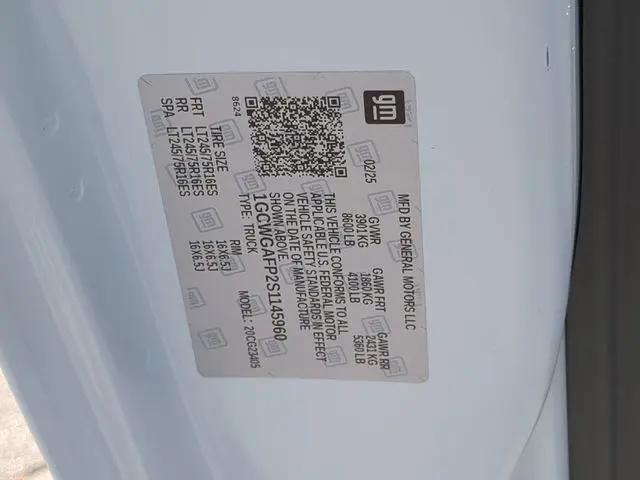 2025 Chevrolet Express Cargo Van RWD 2500 Regular Wheelbase WT