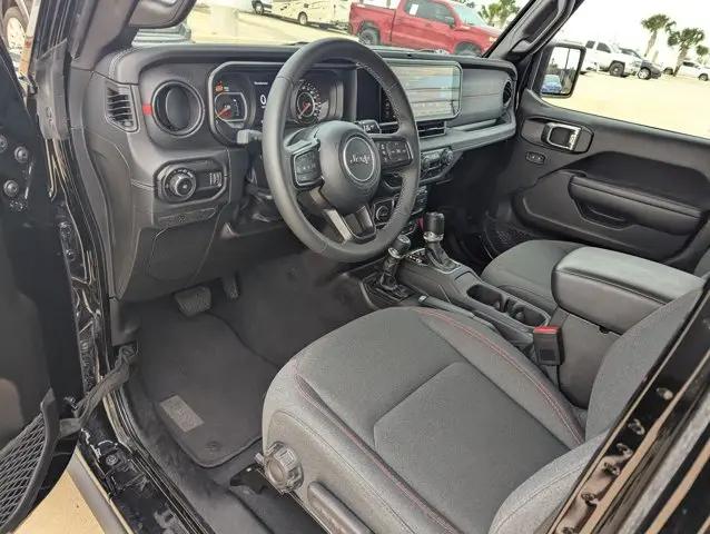 2025 Jeep Wrangler 4-Door Rubicon 4x4