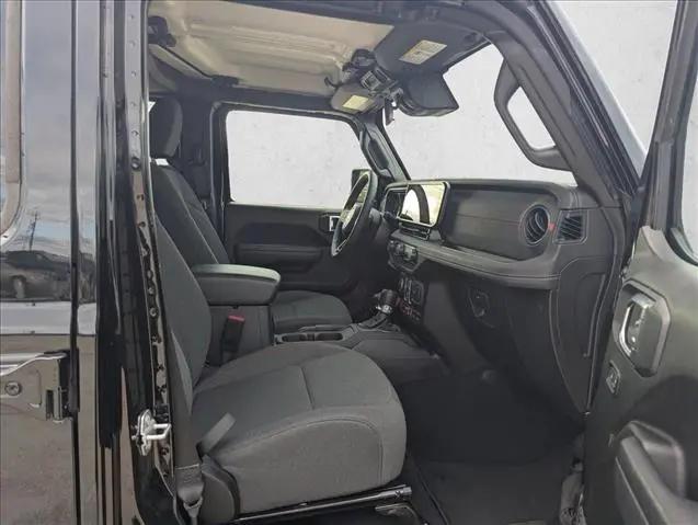 2025 Jeep Wrangler 4-Door Rubicon 4x4