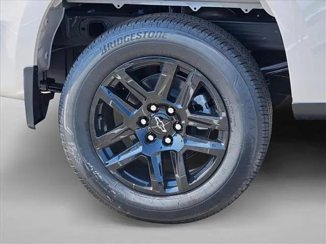 2026 Chevrolet Silverado 1500 2WD Crew Cab Short Bed Custom