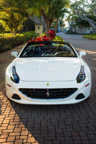 2016 Ferrari California T
