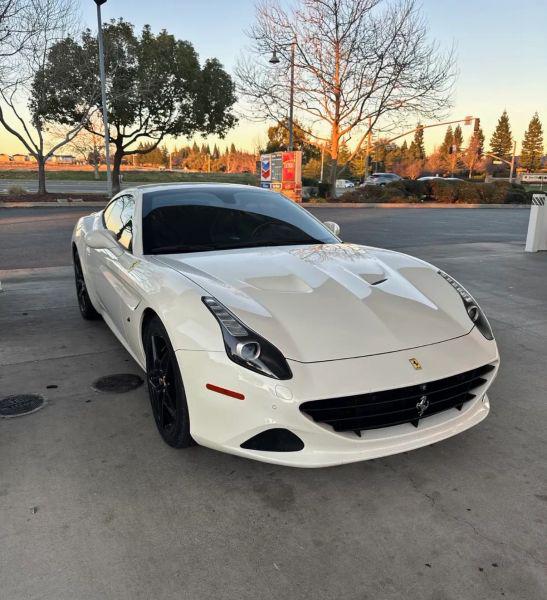 2016 Ferrari California T