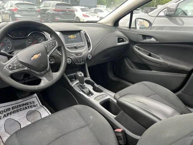 2017 Chevrolet Cruze LT Auto