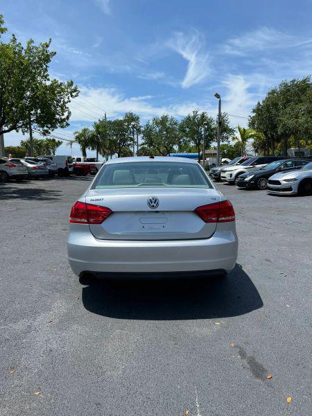 2015 Volkswagen Passat 1.8T Limited Edition