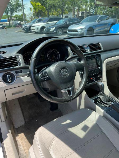 2015 Volkswagen Passat 1.8T Limited Edition