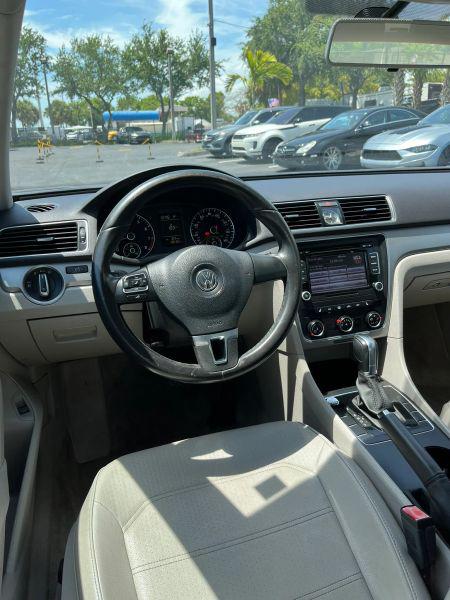 2015 Volkswagen Passat 1.8T Limited Edition