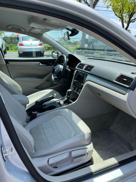 2015 Volkswagen Passat 1.8T Limited Edition