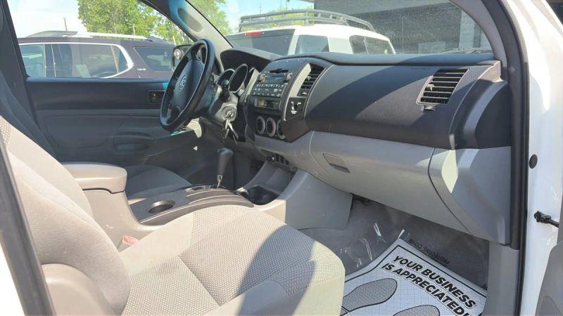 2011 Toyota Tacoma Base V6