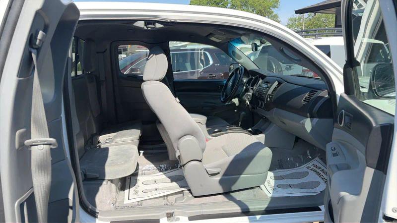2011 Toyota Tacoma Base V6
