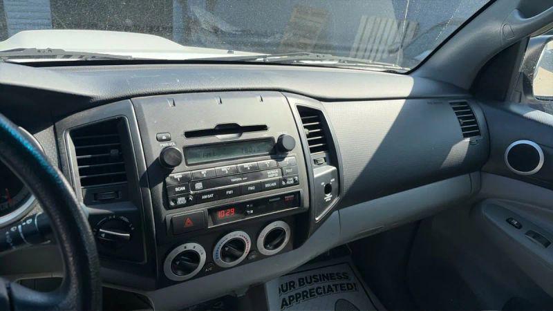 2011 Toyota Tacoma Base V6