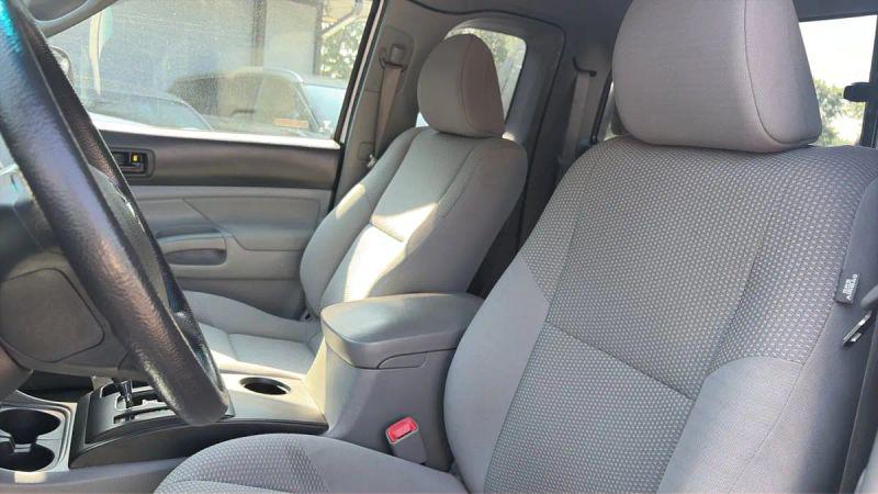 2011 Toyota Tacoma Base V6